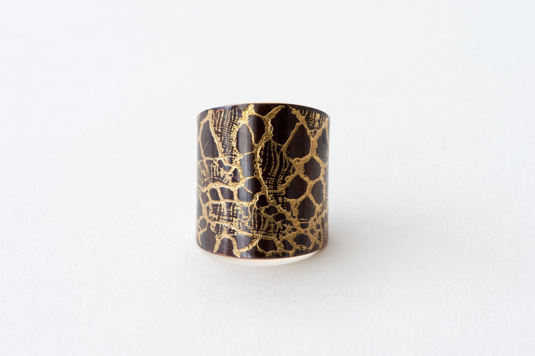 Ring, Cluny Lace - shakudo/gold